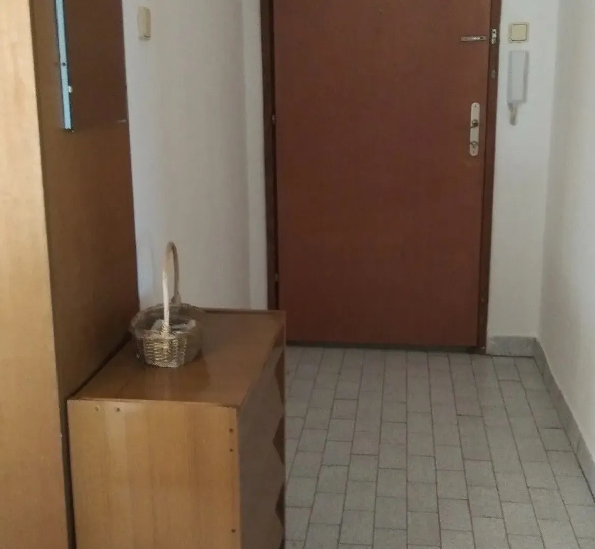 Prodaja, jednosoban stan, 56m², Blok 6, Podgorica