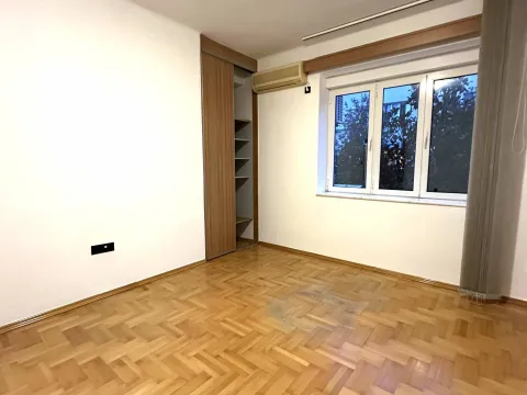 Rent, office space, 60m², Centar, Podgorica - image 2