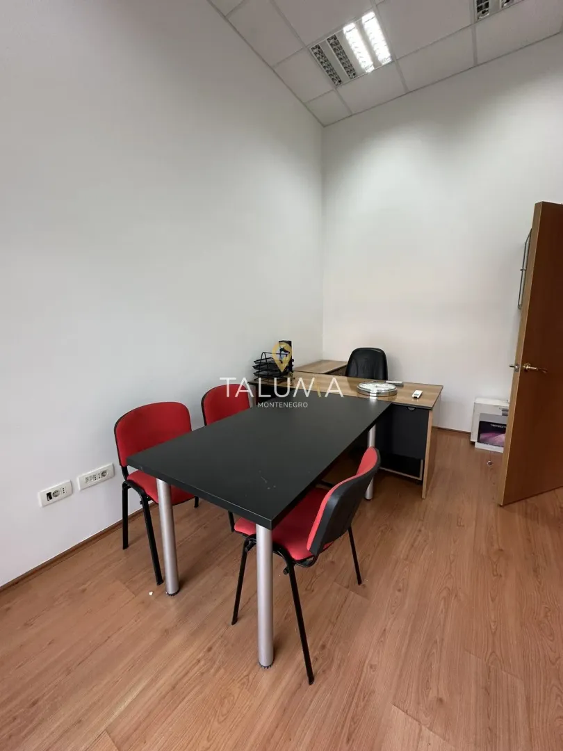 Rent, office space, 28m², Stari Aerodrom, Podgorica