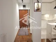 Izdavanje, trosoban stan, 70m², Vračar Sve Podlokacije, Beograd - image 9