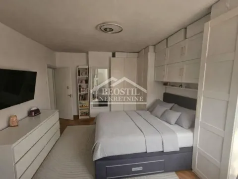 Prodaja, dvosoban stan, 61m², Resnik, Beograd - image 5