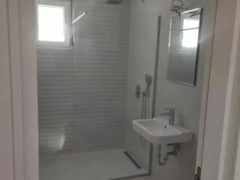 Izdavanje, dvosoban stan, 70m², Zabjelo, Podgorica - image 7