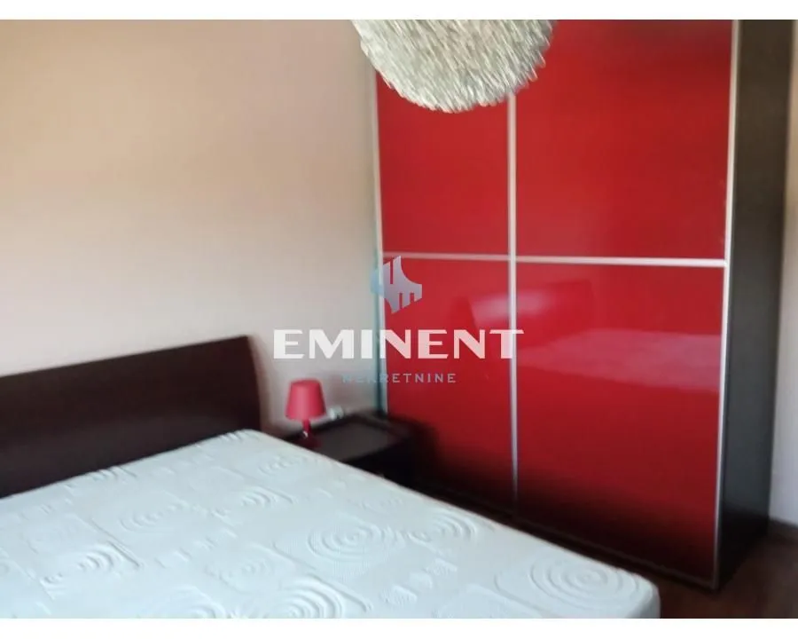 Izdavanje, trosoban stan, 68m², Čukarica, Beograd