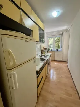 Izdavanje, trosoban stan, 64m², Medijana, Niš - image 4