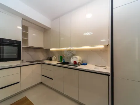 Izdavanje, jednosoban stan, 45m², City Kvart, Podgorica - image 16