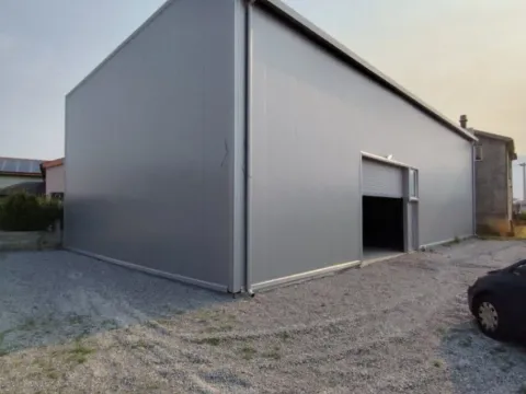 Izdavanje, poslovni prostor, 250m², Tuzi, Podgorica