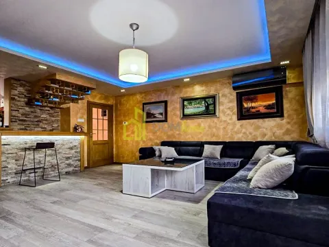 Izdavanje, trosoban stan, 150m², Zabjelo, Podgorica - image 20