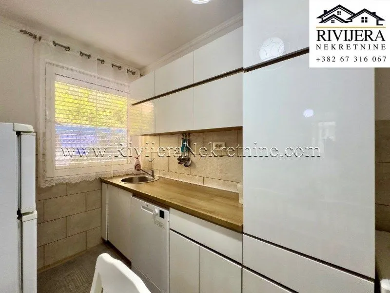 Prodaja, dvosoban stan, 48m², Dobrota, Kotor