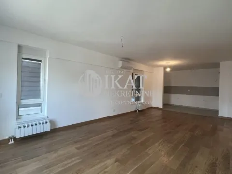 Prodaja, dvosoban stan, 70m², Novi Beograd Blok 65, Novi Beograd Sve Podlokacije