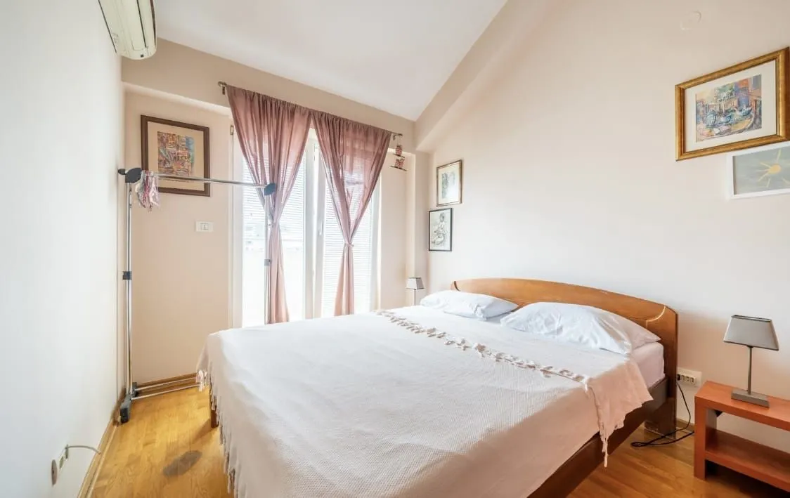 Izdavanje, jednosoban stan, 52m², Preko Morače, Podgorica