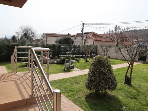 Prodaja, kuća, 200m², Zabjelo, Podgorica - image 2