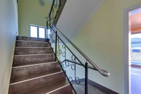 Prodaja, kuća, 220m², Đuraševići, Tivat - image 36