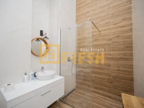 Izdavanje, trosoban stan, 110m², Momišići, Podgorica - image 7