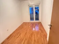 Izdavanje, poslovni prostor, 49m², Ljubović, Podgorica - image 2