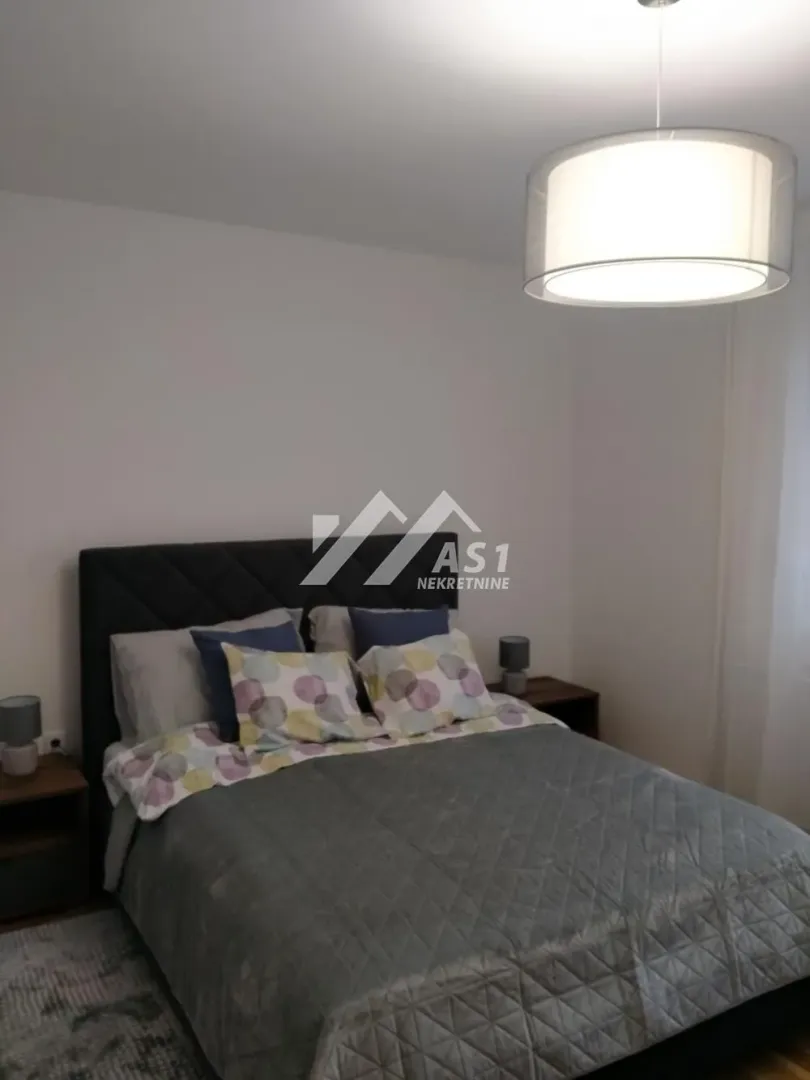 Izdavanje, trosoban stan, 72m², Sajam, Novi Sad Sve Podlokacije