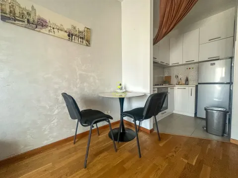 Sale, studio apartment, 33m², City Kvart, Podgorica - image 5