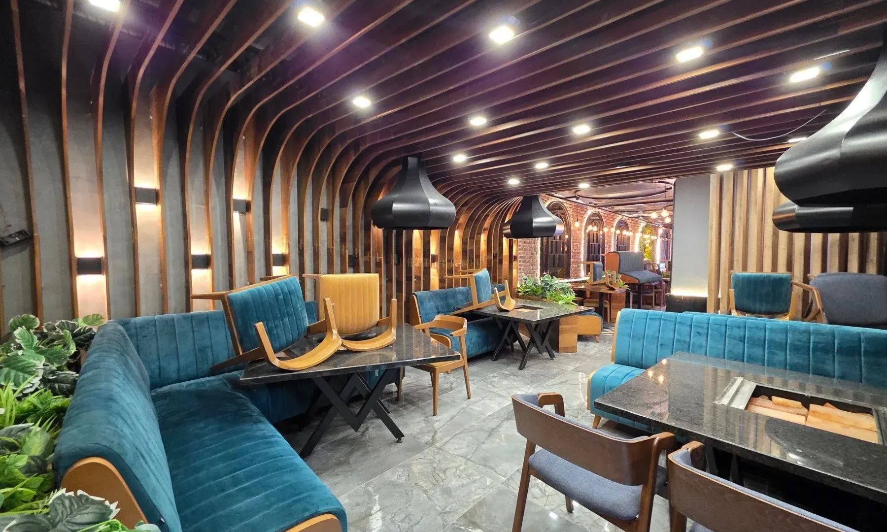 Rent, office space, 123m², Rafailovići, Budva
