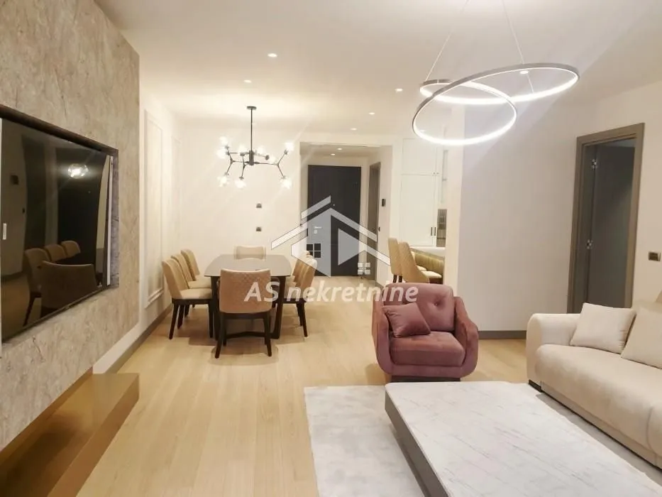 Izdavanje, dvosoban stan, 104m², Cvetni Trg, Vračar Sve Podlokacije