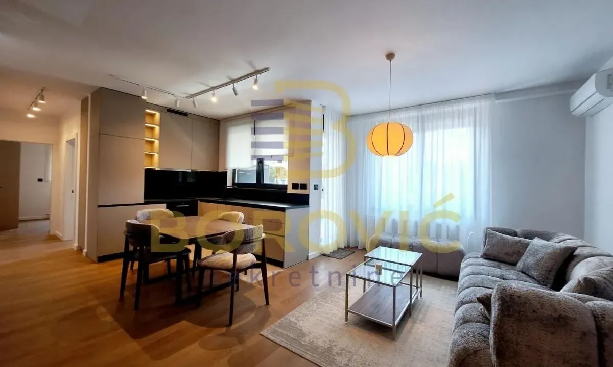 Rent, three bedroom apartment, 65m², Vračar Sve Podlokacije, Beograd