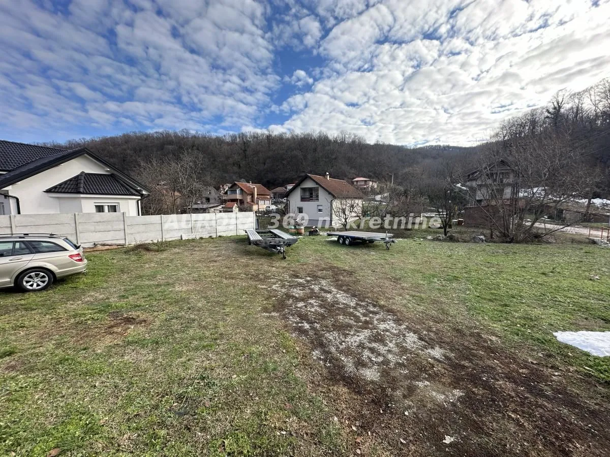 Prodaja, plac, 490m², Ledinci, Petrovaradin