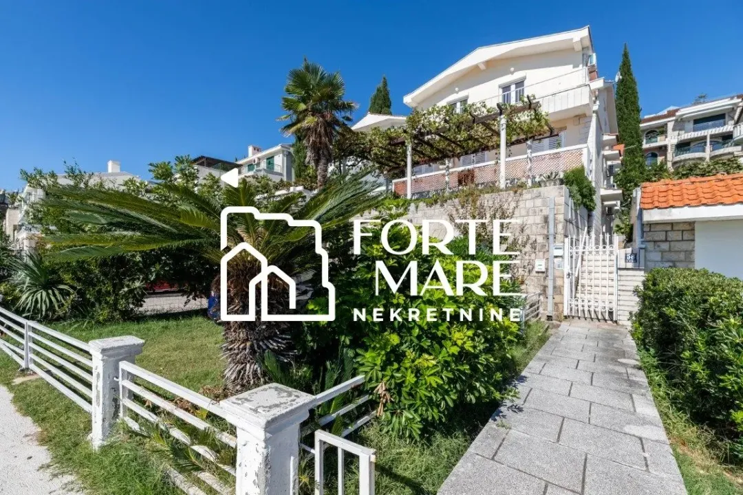 Sale, three bedroom apartment, 106m², Savina, Herceg Novi