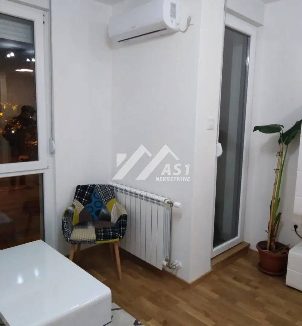 Izdavanje, stan, 30m², Grbavica, Novi Sad Sve Podlokacije