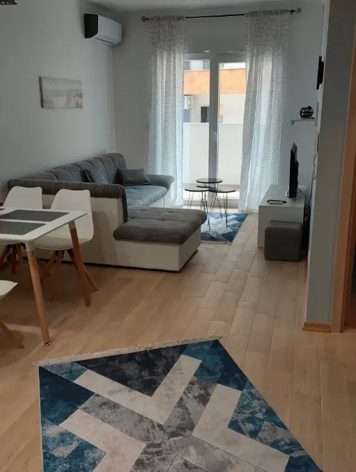 Rent, one bedroom apartment, 53m², Bijeli Do, Budva