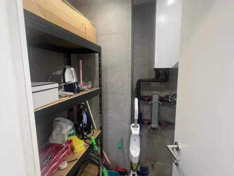 Izdavanje, četvorosoban stan, 237m², Vračar Hram, Vračar Sve Podlokacije - image 16