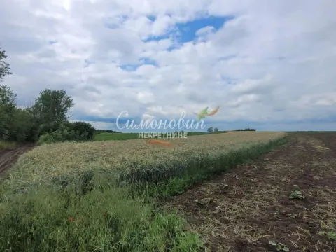 Zemljište in Zemun Ugrinovci