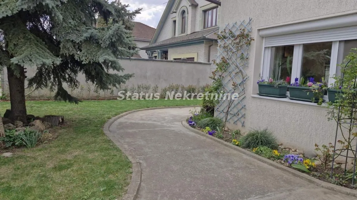 Prodaja, kuća, 310m², Klisa, Novi Sad Sve Podlokacije