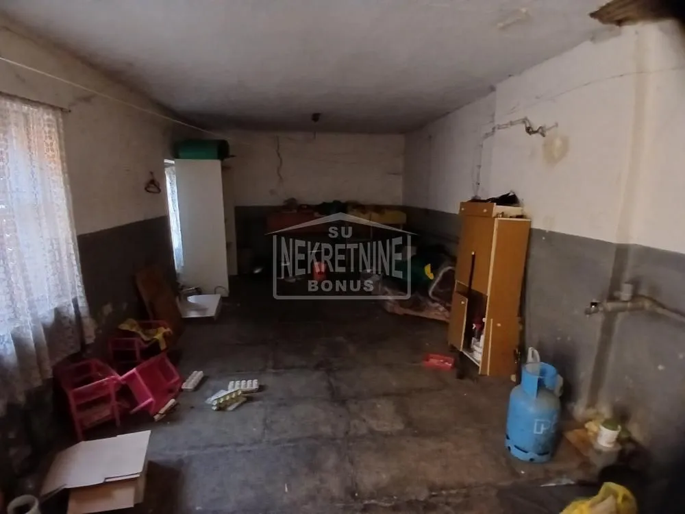 Prodaja, kuća, 316m², Čantavir, Subotica