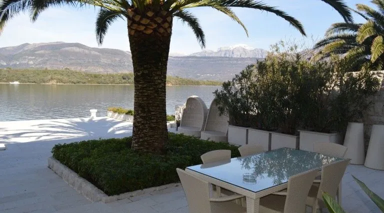 Prodaja, kuća, 286m², Tivat, Crna Gora