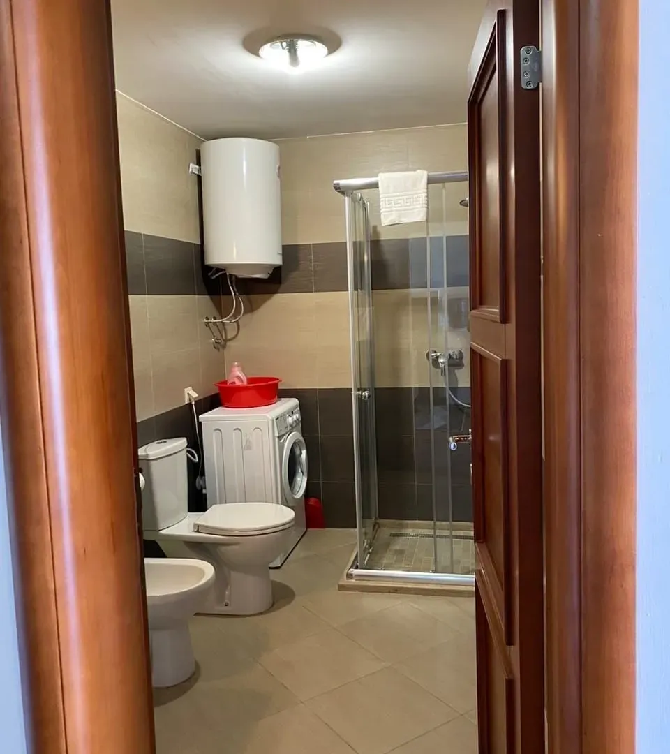 Izdavanje, jednosoban stan, 56m², Dobra Voda, Budva