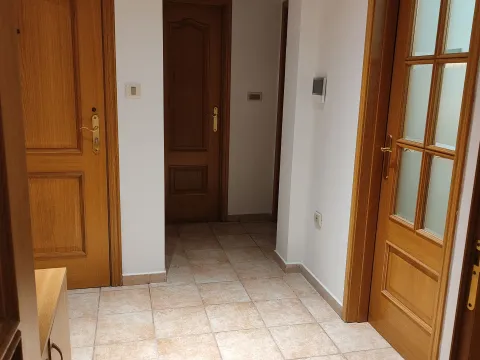 Rent, two bedroom apartment, 65m², Preko Morače, Podgorica - image 4