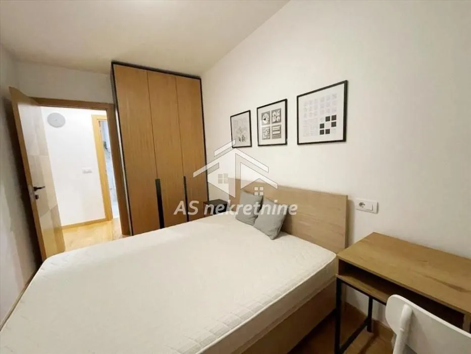 Rent, two bedroom apartment, 40m², Vračar Sve Podlokacije, Beograd
