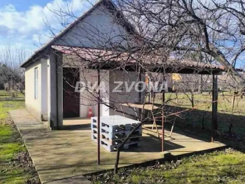 Prodaja, kuća, 35m², Čortanovci, Inđija - image 2