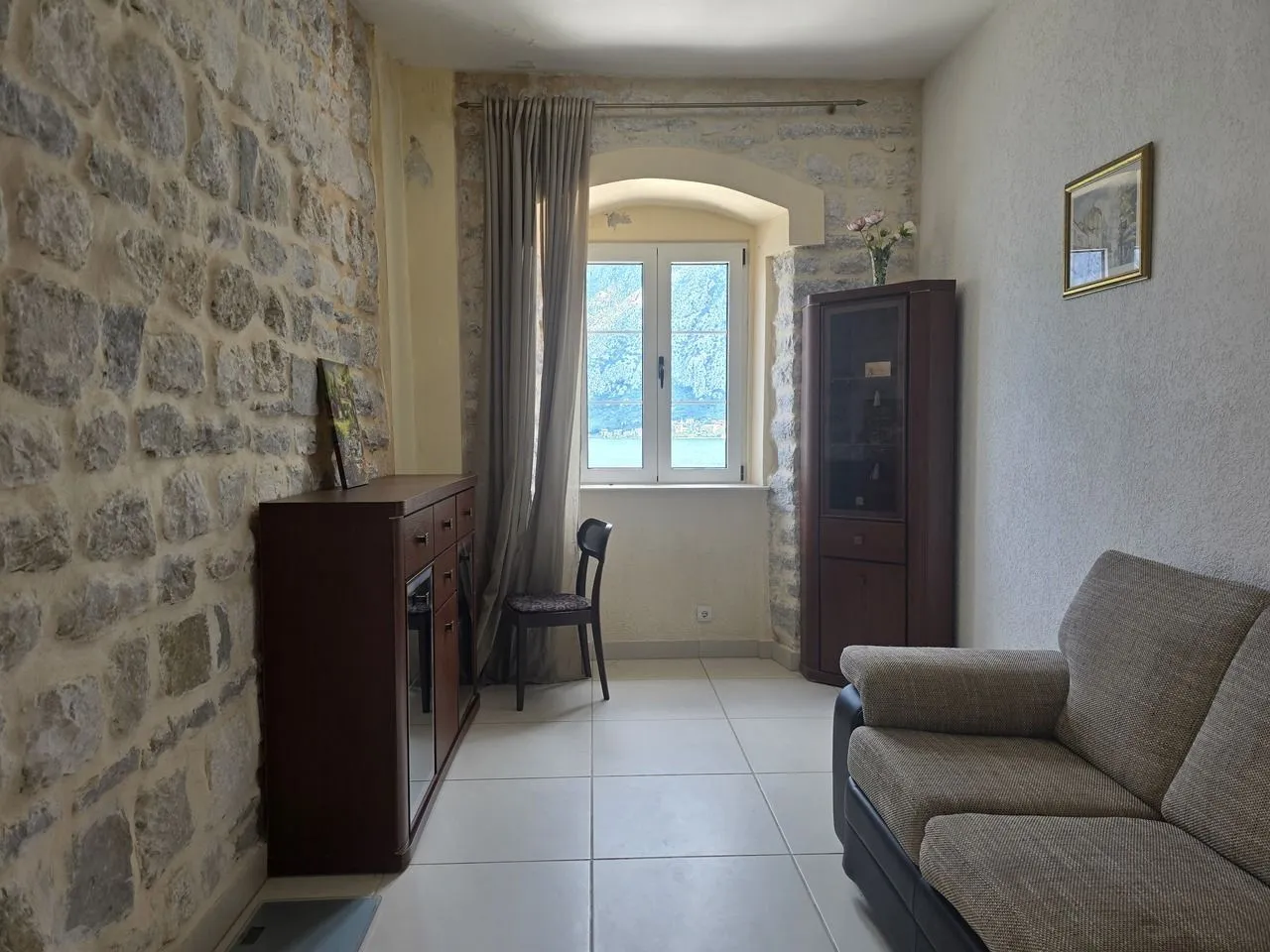Prodaja, jednosoban stan, 54m², Prčanj, Kotor