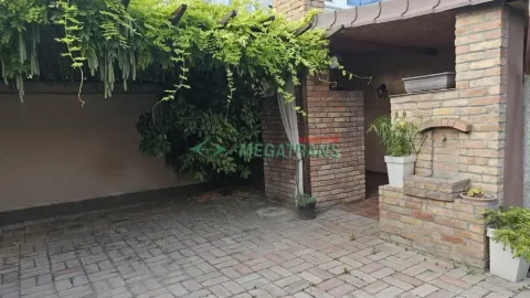 Izdavanje, kuća, 200m², Salajka, Novi Sad Sve Podlokacije - image 3