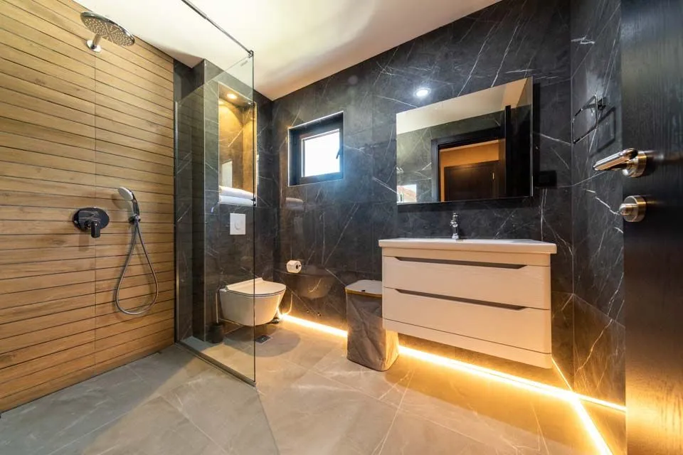 Prodaja, kuća, 539m², Kalimanj, Tivat