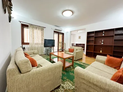 Rent, three bedroom apartment, 120m², Pobrežje, Podgorica