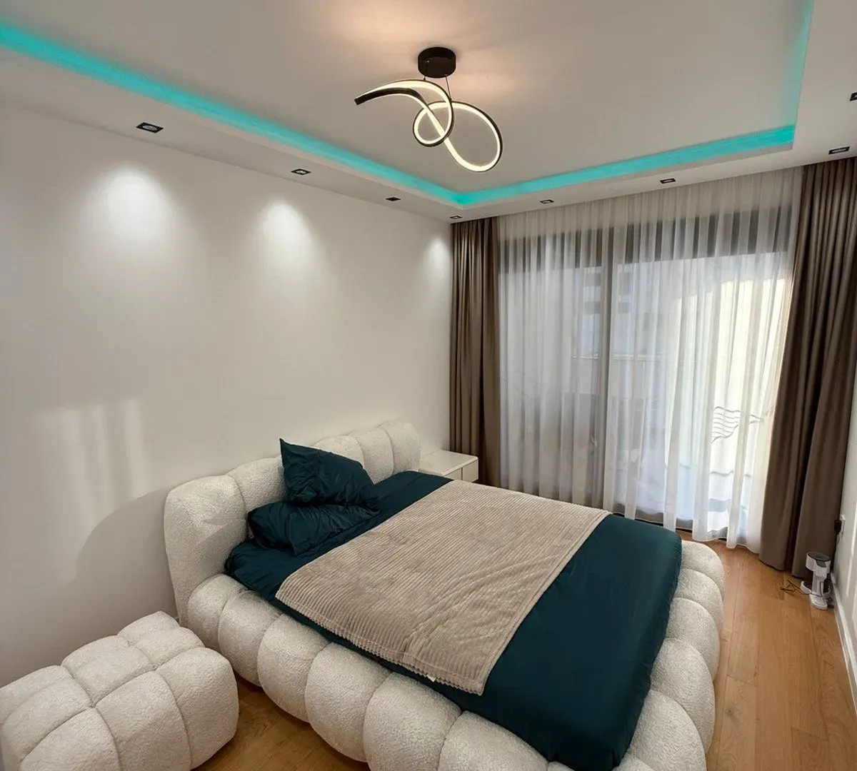 Prodaja, jednosoban stan, 68m², Centar, Bar