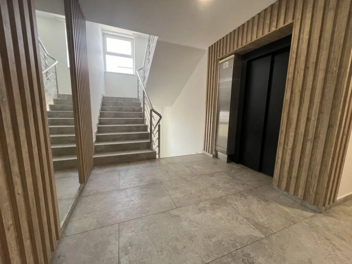 Prodaja, stan, 113m², Bulevar patrijarha Pavla, Novi Sad Sve Podlokacije