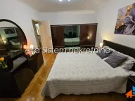 Izdavanje, trosoban stan, 87m², Slavija, Vračar Sve Podlokacije - image 9