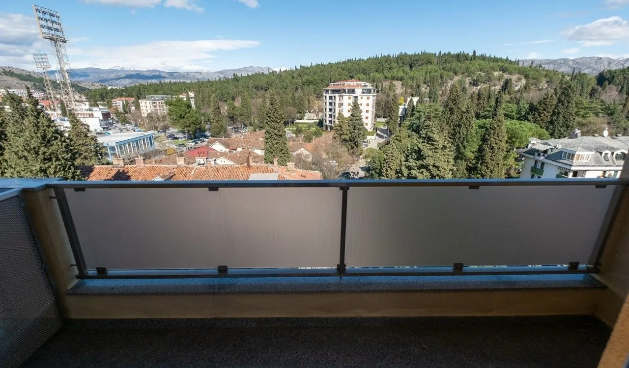 Rent, four bedroom apartment, 140m², Podgorica, Crna Gora