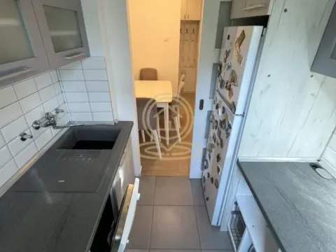 Rent, two bedroom apartment, 48m², Stari Grad, Beograd - image 3