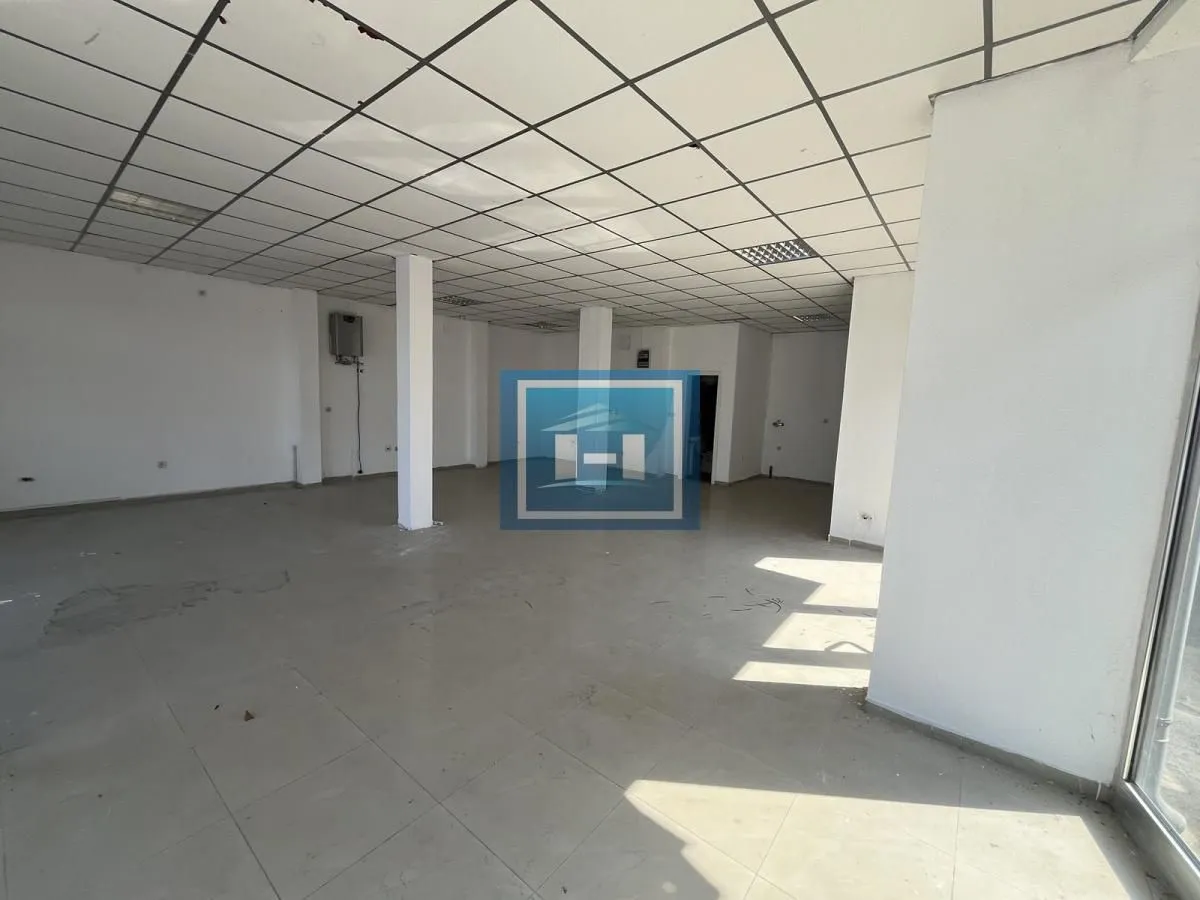 Sale, office space, 77m², Centar, Jagodina