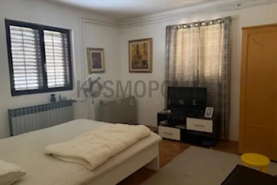 Prodaja, kuća, 300m², Višnjica, Palilula Sve Podlokacije