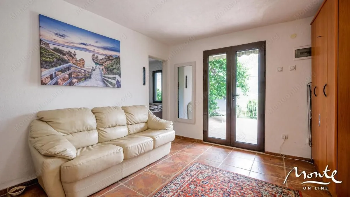 Prodaja, kuća, 100m², Stoliv, Kotor