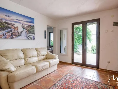 Sale, house, 100m², Stoliv, Kotor - image 8