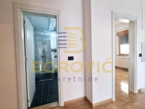 Prodaja, dvosoban stan, 68m², Kluz, Zvezdara Sve Podlokacije - image 8